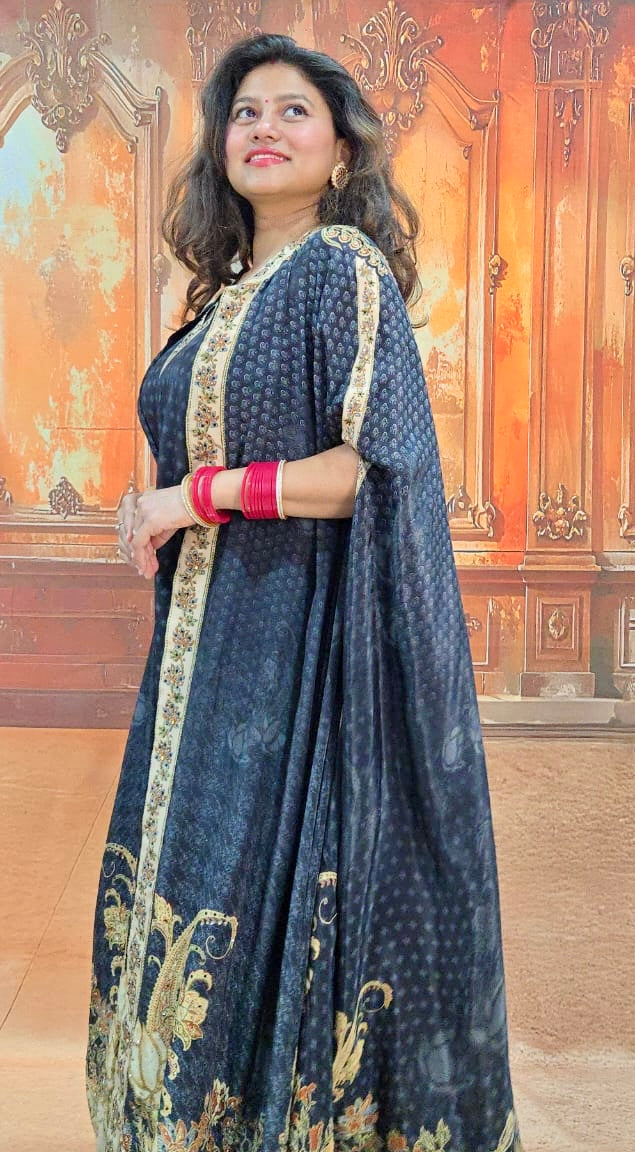 Black Cape Set