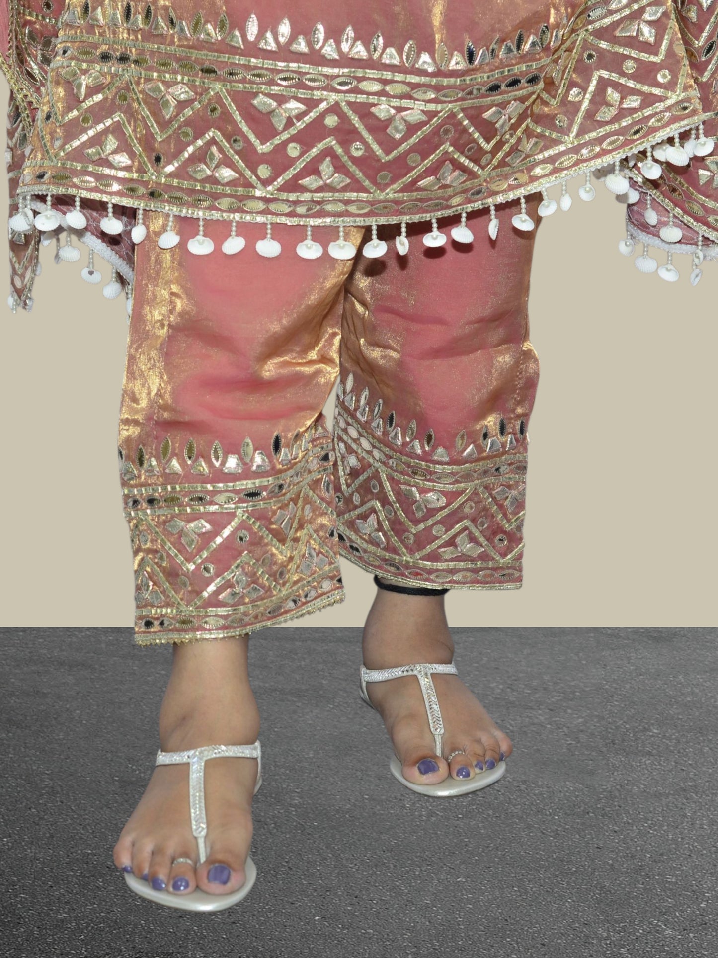 Gulzar Gota Work Kaftan Set