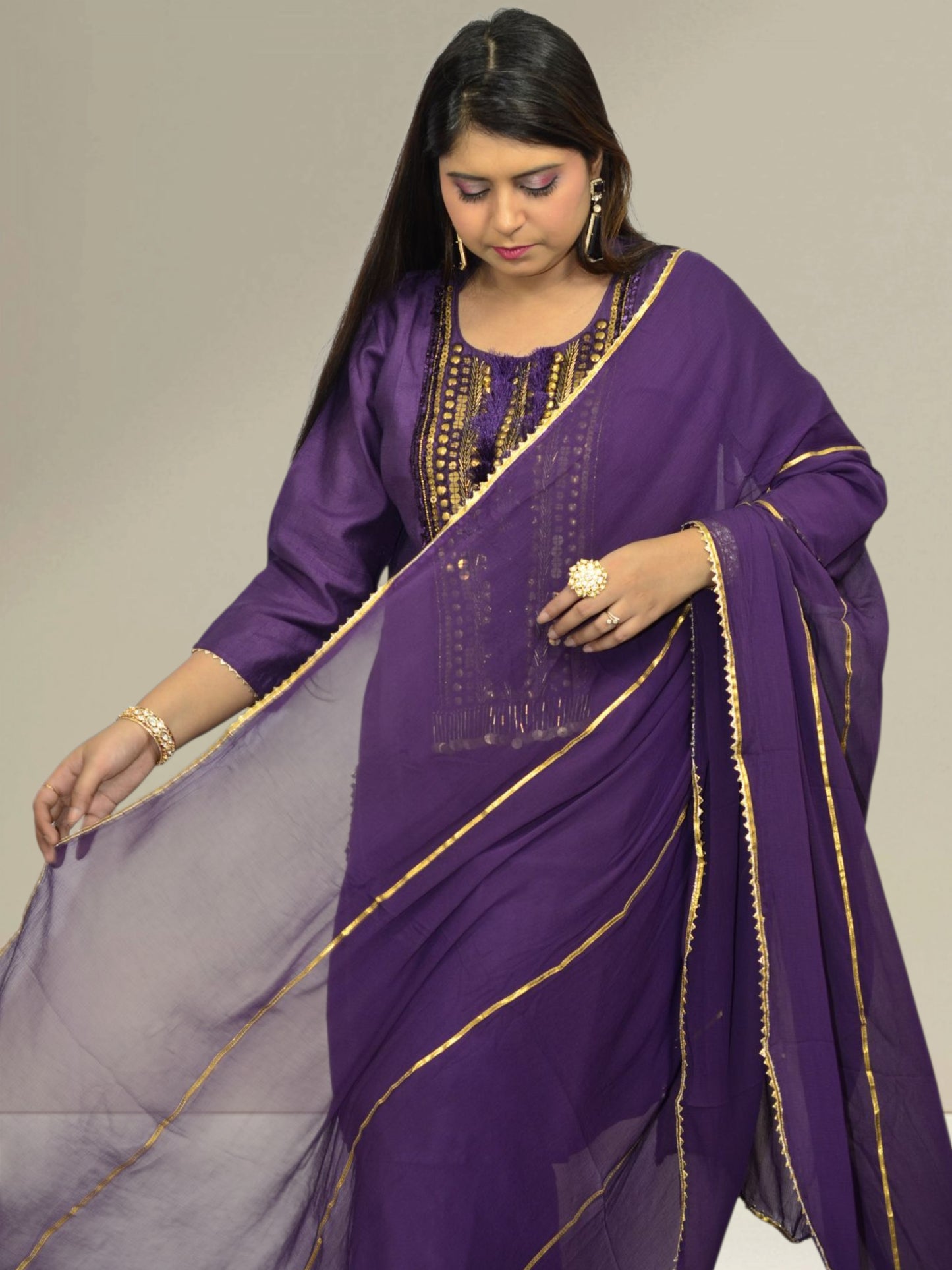 Noor-e-Nazaakat Kurta Set