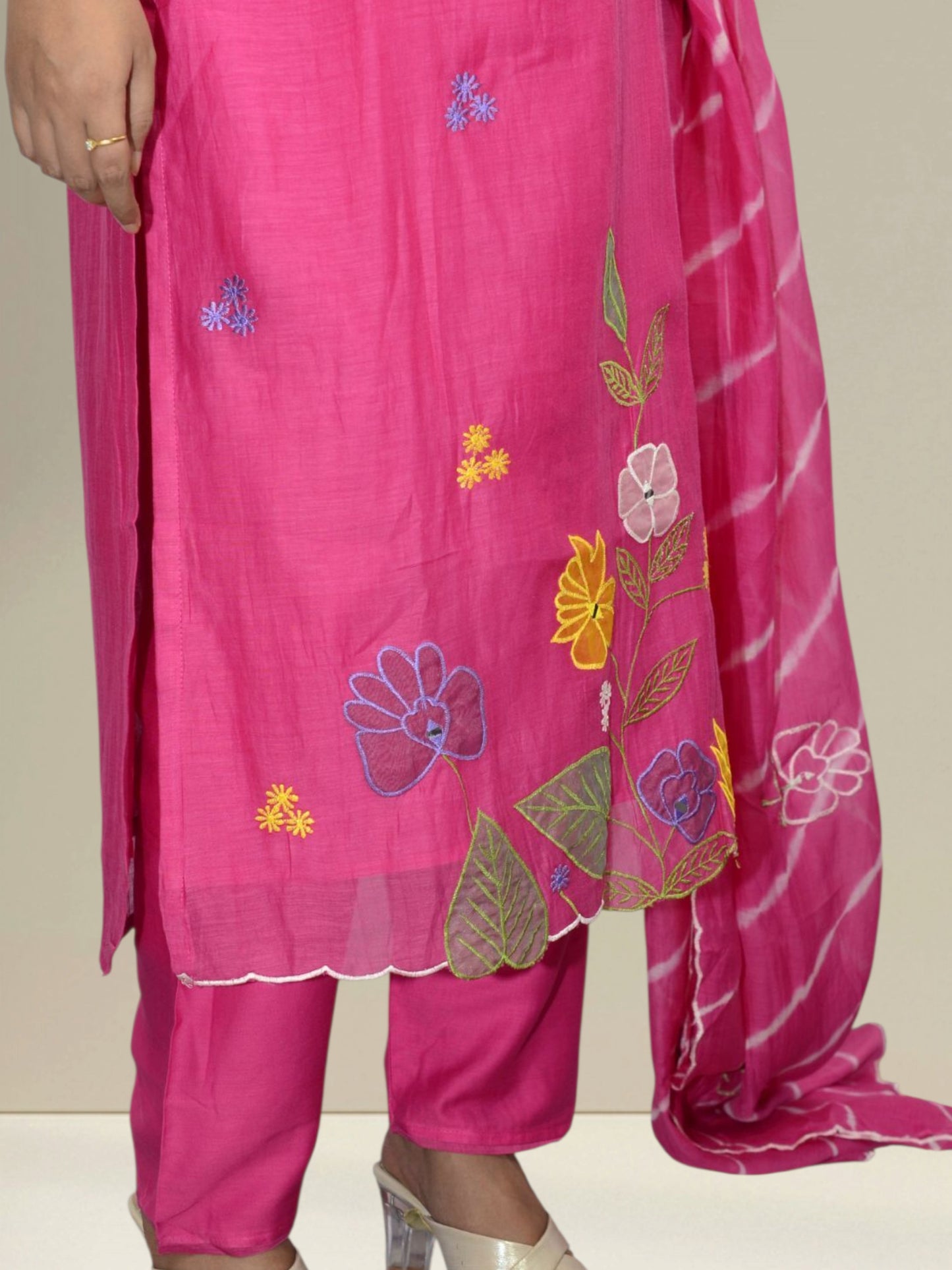 Gulaabo Hand-Embroidered Magenta Set
