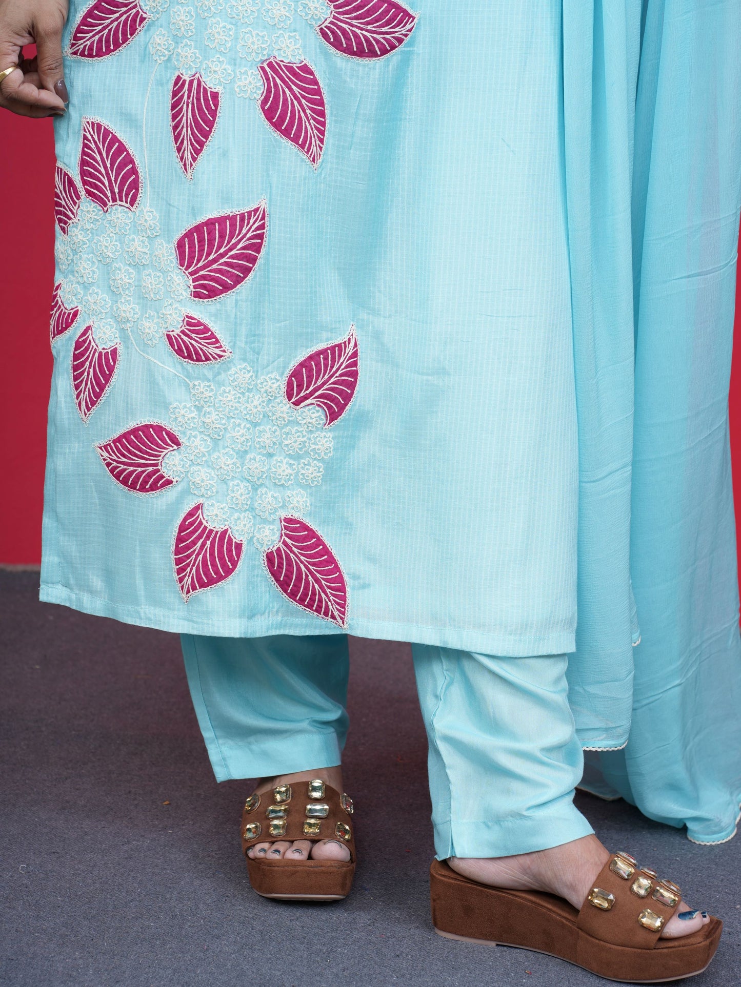 Saanjh Floré Blue Kurta Set