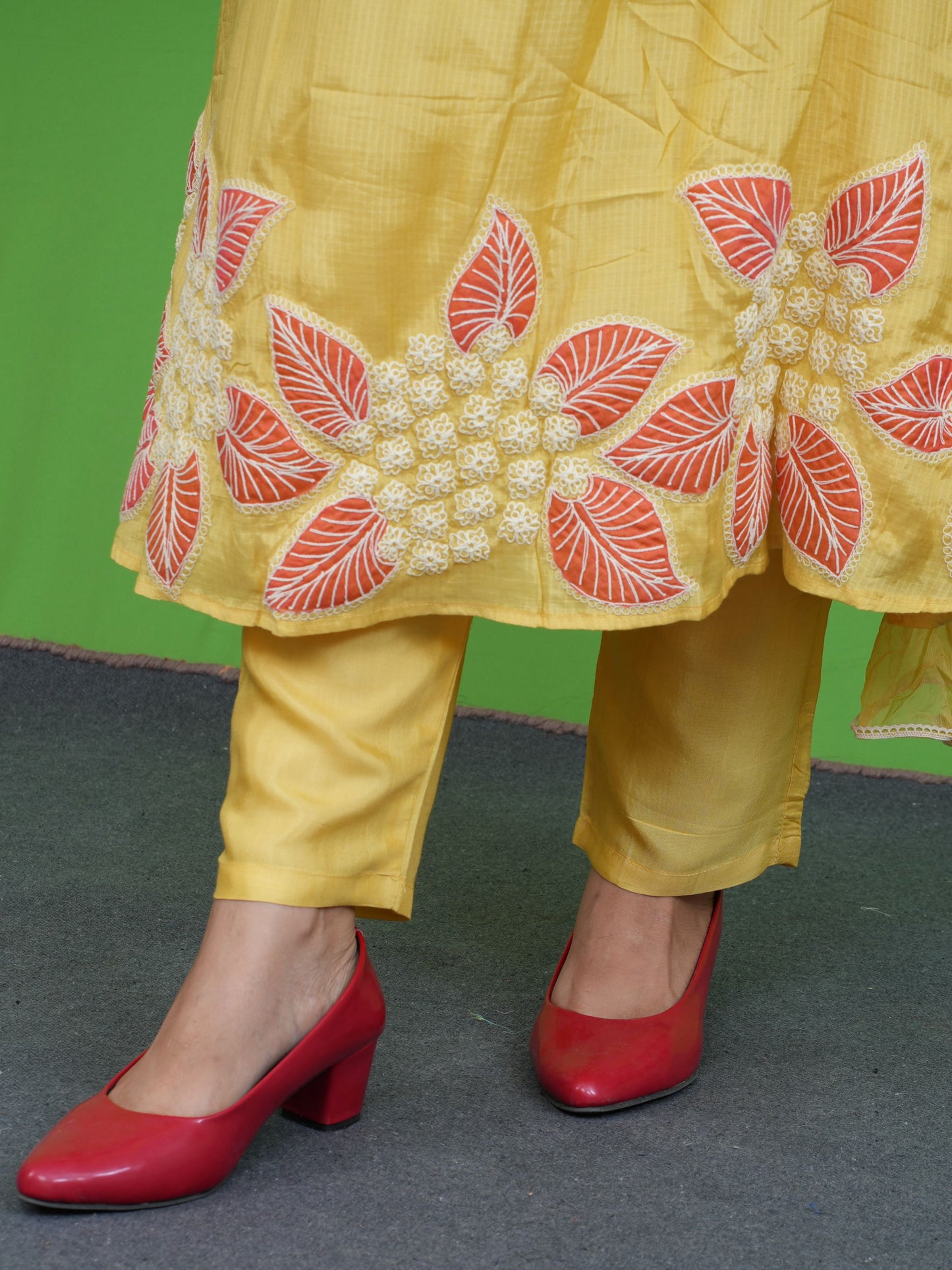 Saanjh Floré Yellow Kurta Set