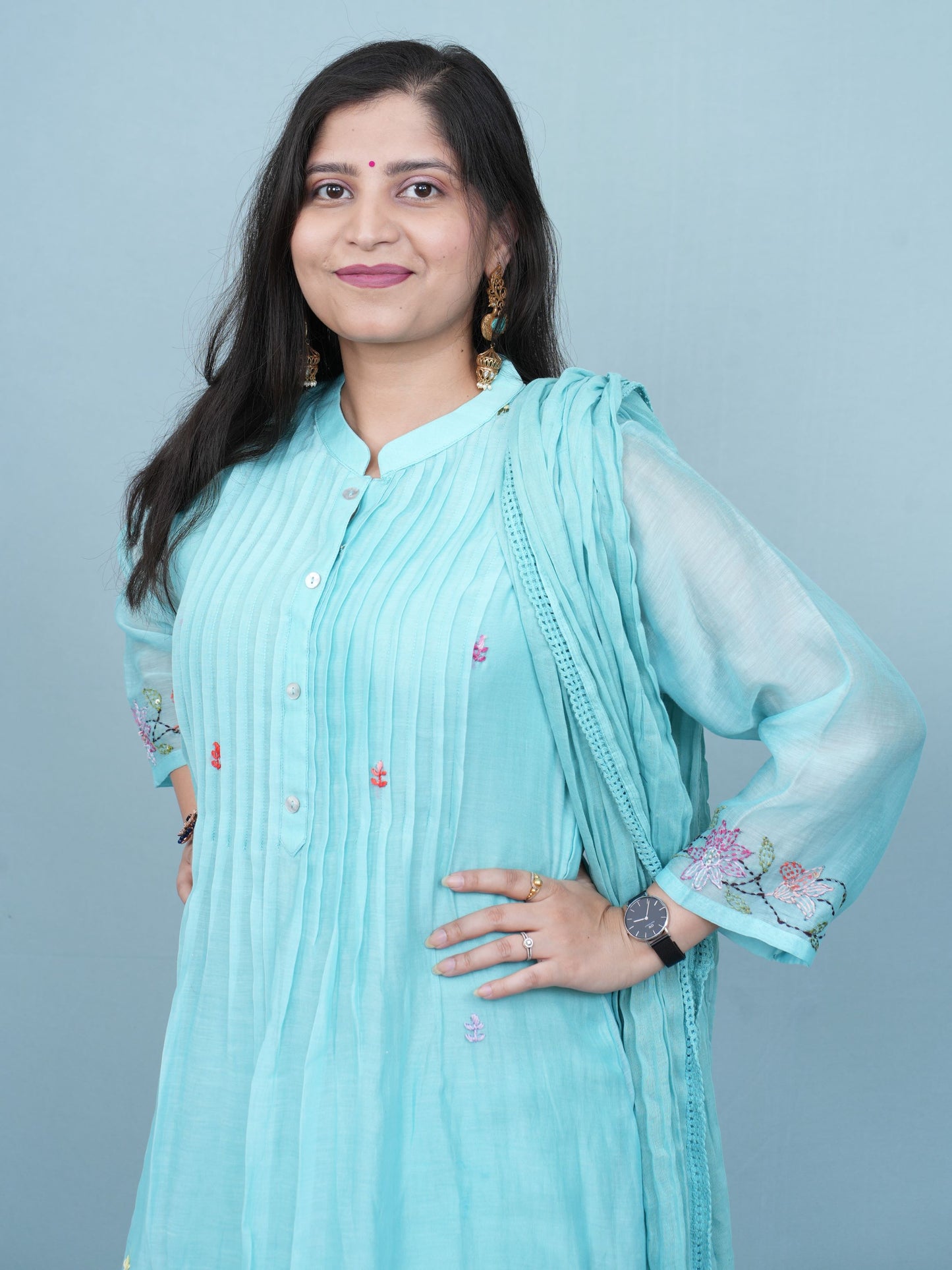 Phoolkari Meadow Kurta Set