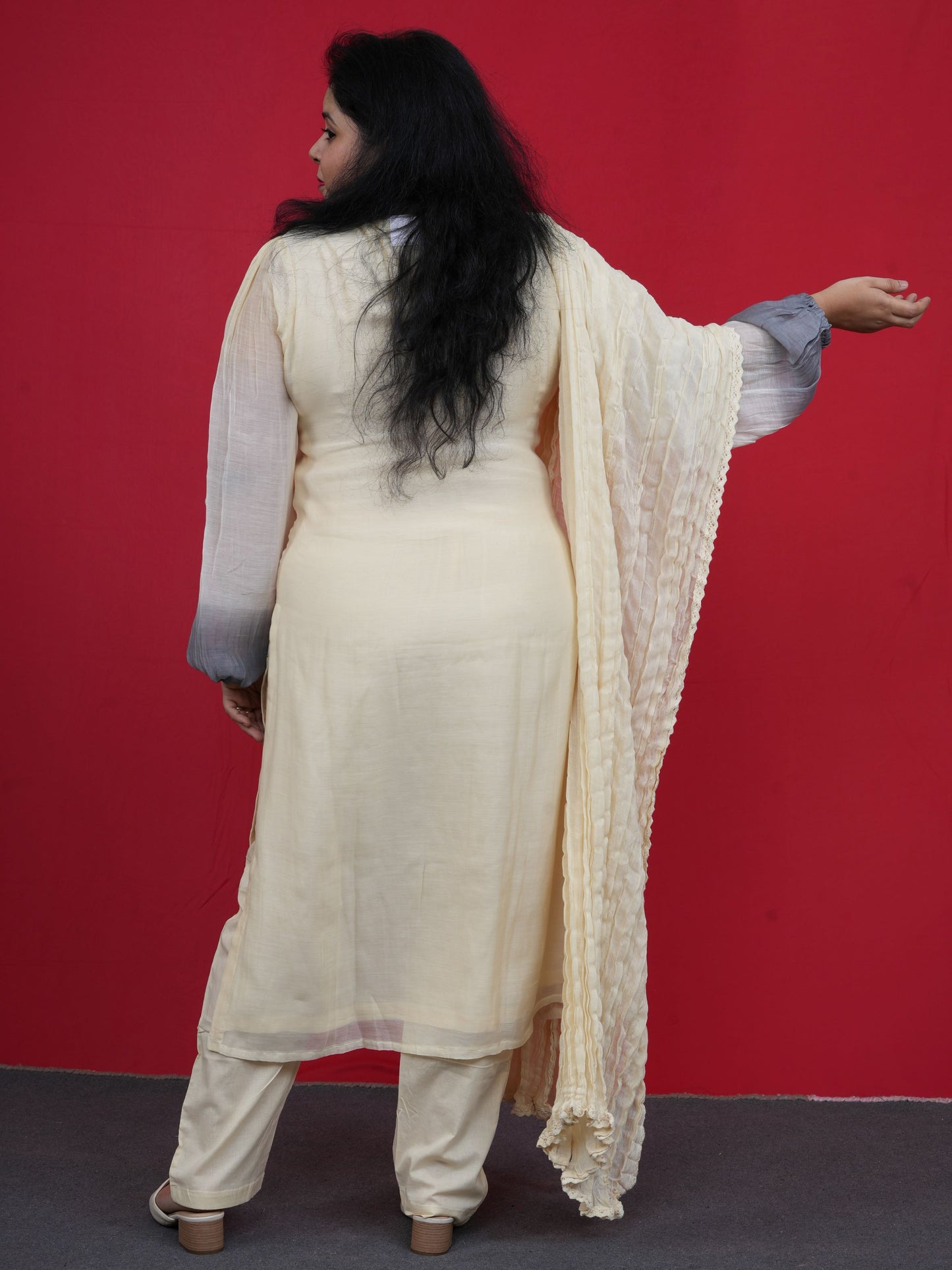 Eleganza Threadwork Kurta Set