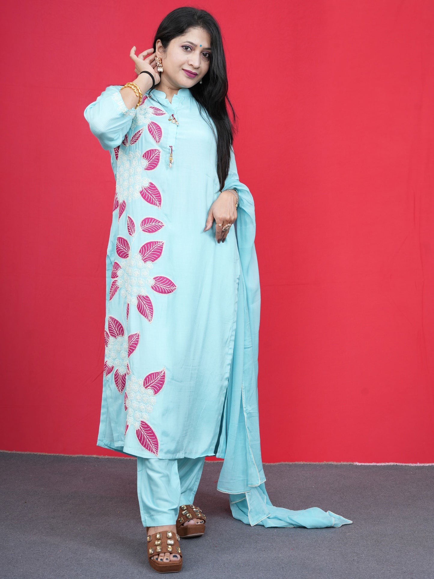 Saanjh Floré Blue Kurta Set