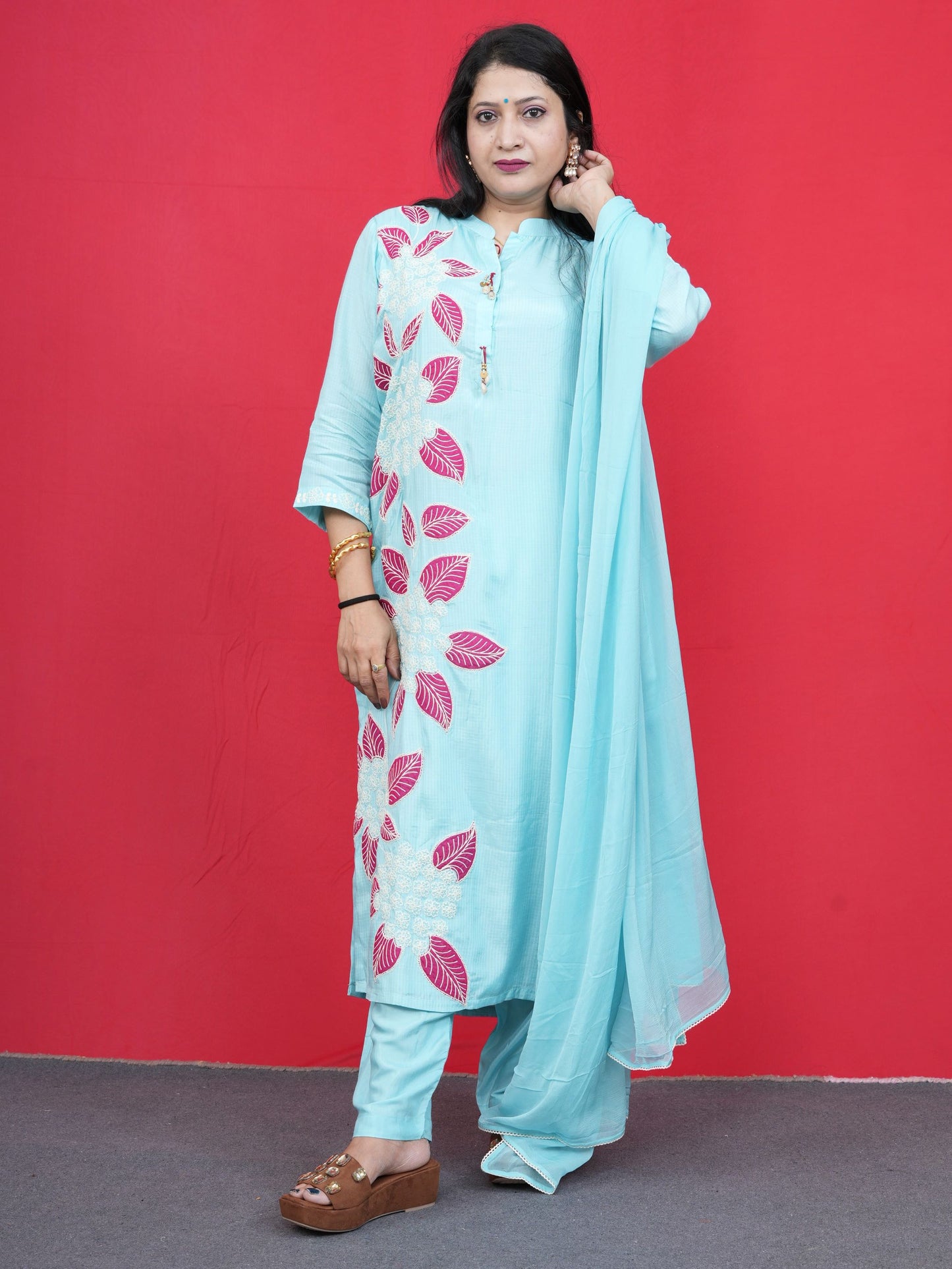 Saanjh Floré Blue Kurta Set